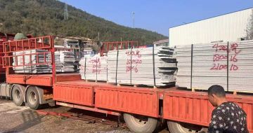 湛江 芝麻灰花岗岩光面毛板出货日常