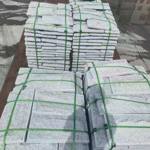 湛江 芝麻白蘑菇石装车出货