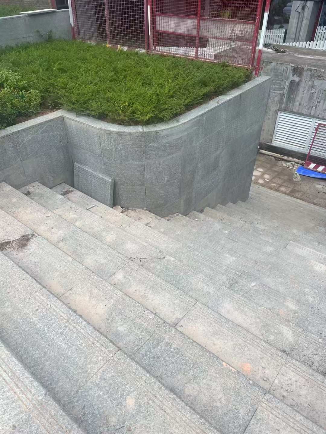 湛江 芝麻黑火烧面铺装案例