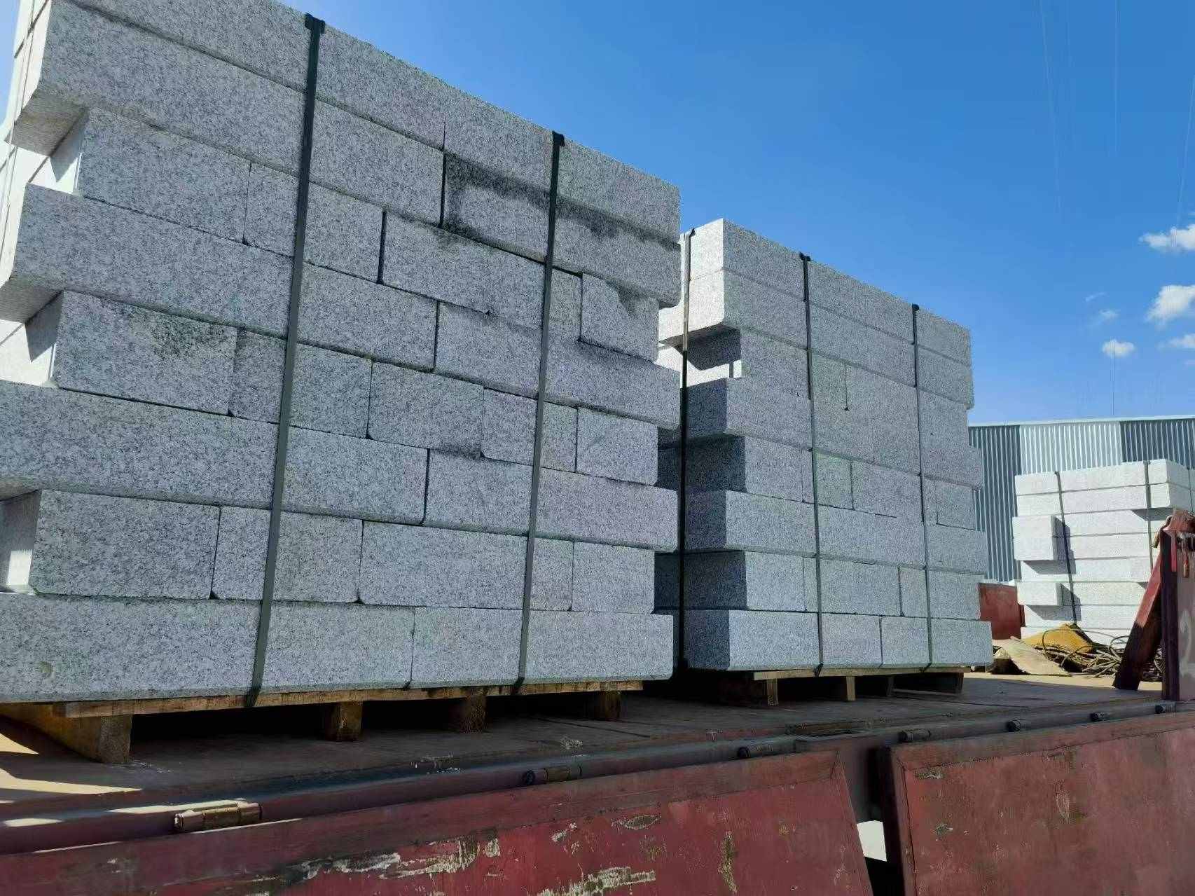 湛江 路沿石装车出货