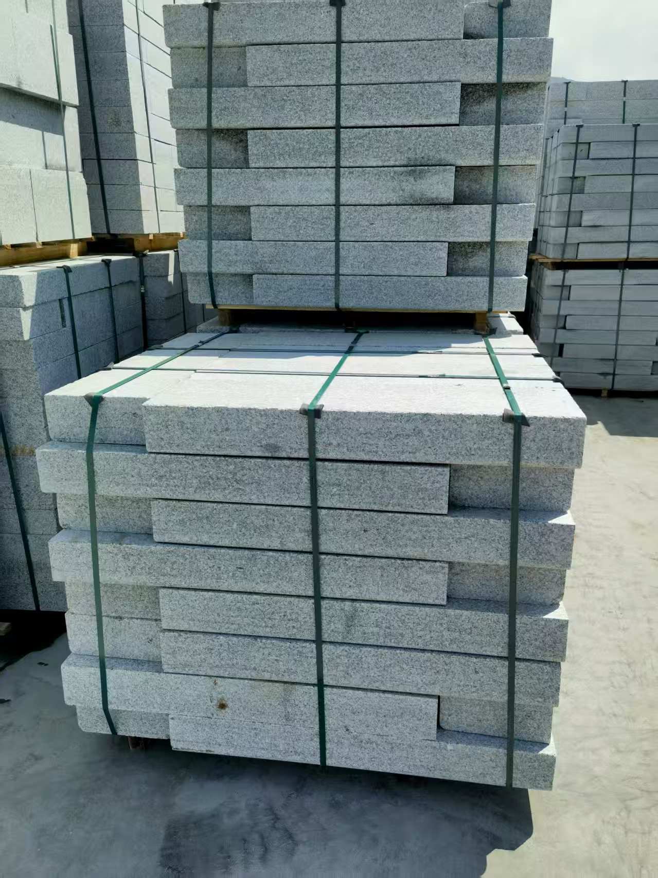 湛江 芙蓉白花岗岩路沿石、平石尺寸标准，色泽均匀