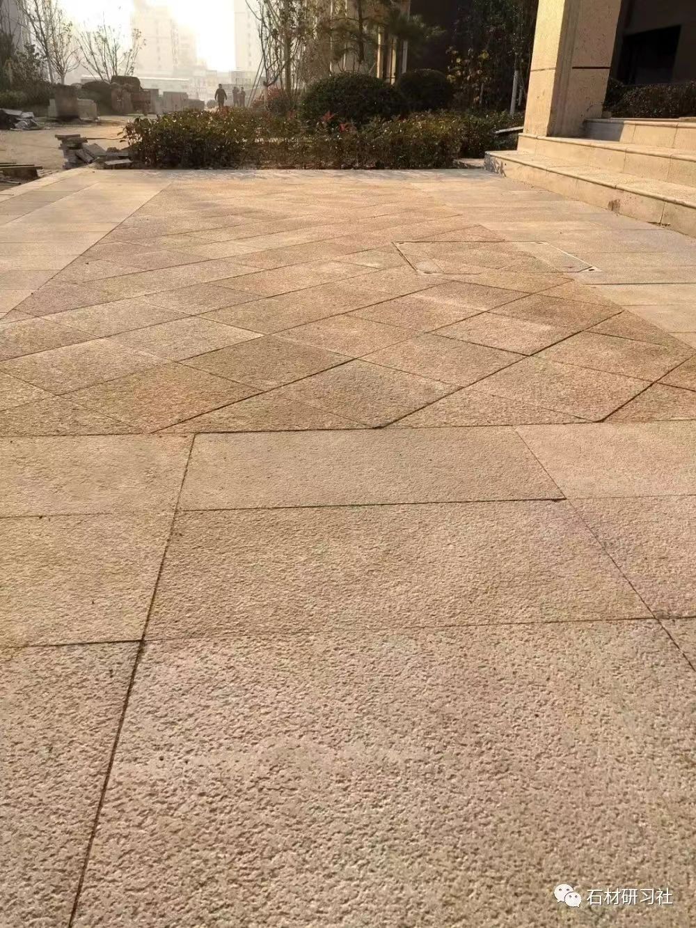 湛江黄金麻石材铺装